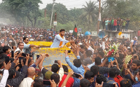 নির্বাচনী আচরণবিধি লঙ্ঘনের অভিযোগে সাকিবকে শোকজ
