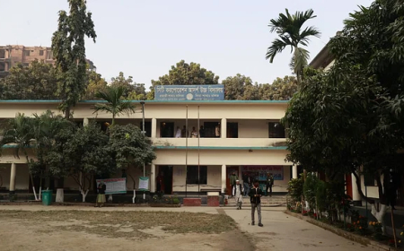 কম ভোটারের উপস্থিতিতে শেষ হলো দ্বাদশ সংসদ নির্বাচনের ভোট গ্রহণ