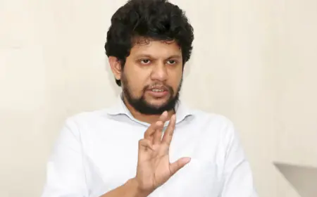 মূর্তি ভাঙা নয়, শত্রুর বিরুদ্ধে শক্তি ও কৌশল গড়া উচিত: মাহফুজের পরামর্শ