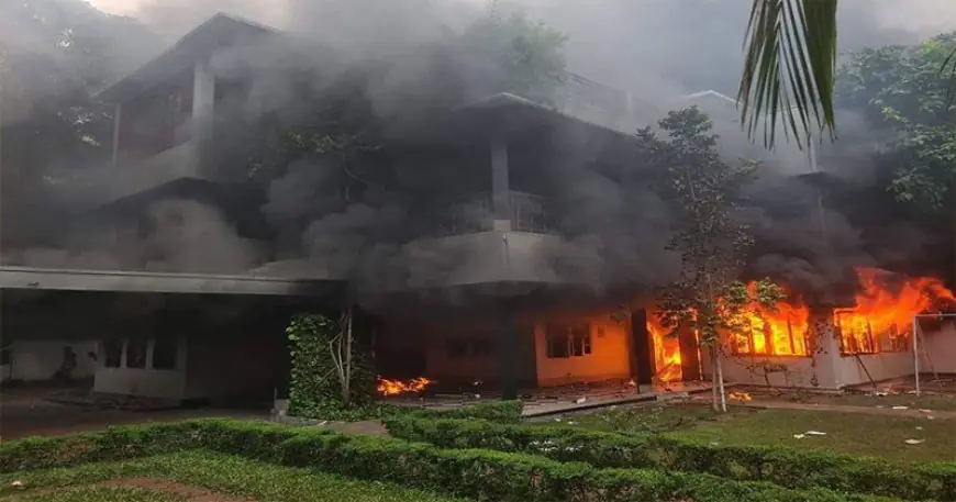 দেশব্যাপী ‘বুলডোজার কর্মসূচি’: শেখ পরিবারের স্থাপনা গুঁড়িয়ে দেওয়া হলো